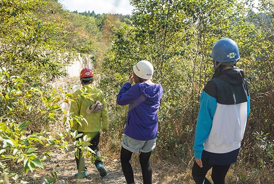 見学ツアーに出発！イメージ写真